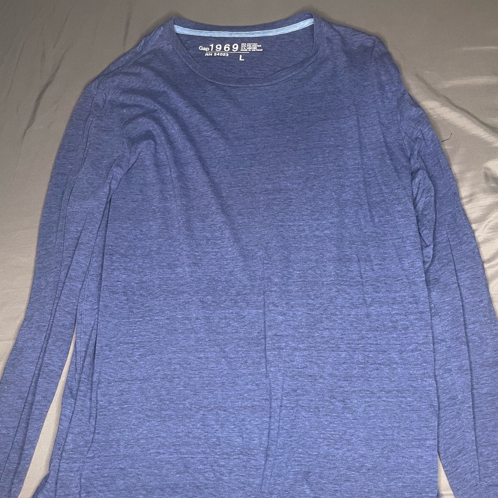Gap long sleeve